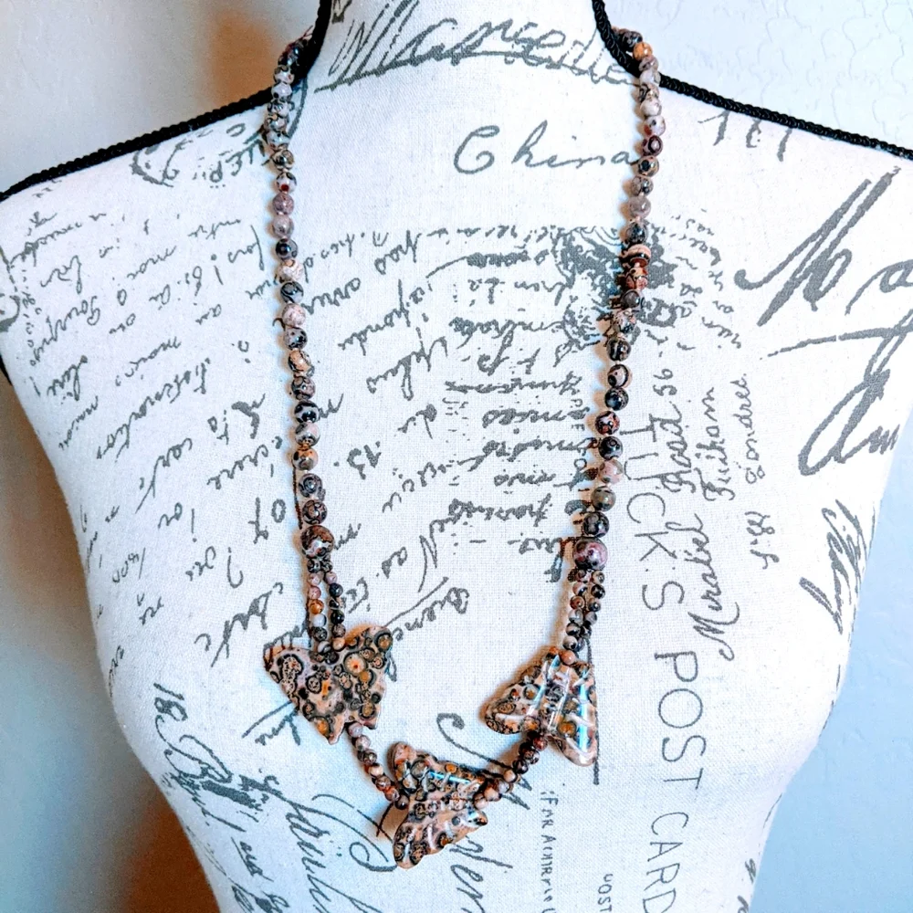 Tri - Butterfly Jasper Style Necklace NWT GOOD AS A MOTHERS DAY GIFT! 30" Brown - Picture 1 of 4